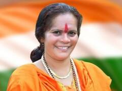 साध्वी प्राची ने किया शाहरुख खान की फिल्म 'पठान' का विरोध, ट्वीट करते हुए लिखी ये बात