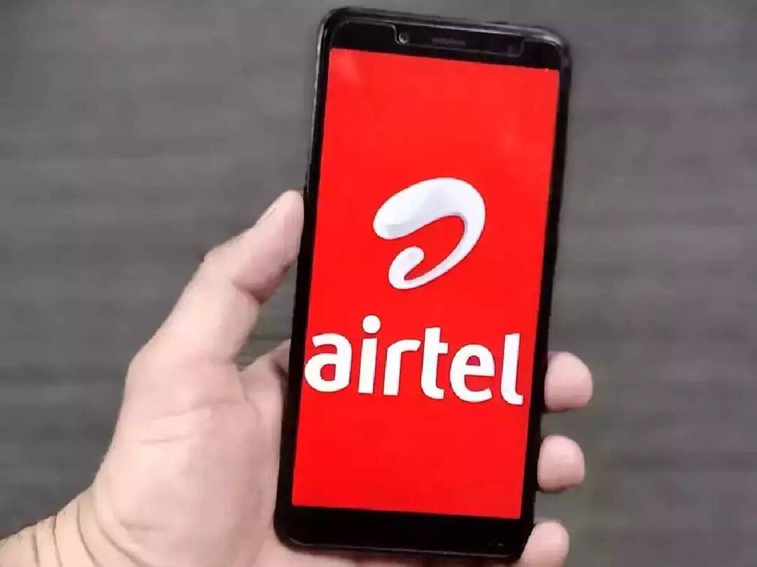 airtel-hikes-prepaid-mobile-tariff-minimum-recharge-plan-to-155-rupees-from-99 Airtel Tariff Hike: ఎయిర్‌టెల్‌ ఖాతాదార్లకు షాక్‌, మాట్లాడాలంటే మినిమమ్‌ రూ.155 కట్టాల్సిందే