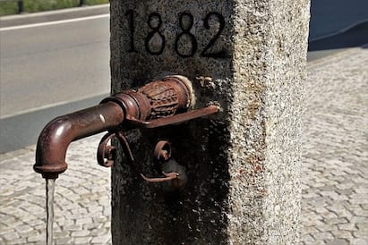 Mumbai water Supply : मुंबई शहरात काही ठिकाणी दोन दिवस पाणीपुरवठा बंद (Mumbai Water Supply) राहणार आहे.