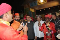 देवेंद्र फडणवीस यांच्या हस्ते  इंद्रायणी थडी जत्रेचे उद्घाटन