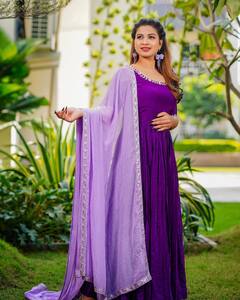 Inaya Sultana: గాల్లో తెలిపోతున్న 'బిగ్ బాస్' ఆడపులి ఇనయా