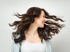 ਸਿਰ 'ਤੇ ਭੂਰੇ, ਕਾਲੇ ਅਤੇ ਚਿੱਟੇ ਵਾਲ ਕਿਉਂ ਉੱਗਦੇ ਹਨ - ਕਿਹੜੇ ਜੀਨ ਇਹ ਤਬਦੀਲੀ ਕਰਦੇ ਹਨ