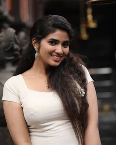 Pragya Nagra: ప్రగ్యా నగ్రా - ఈ వైరల్ బ్యూటీని గుర్తుపట్టారా?