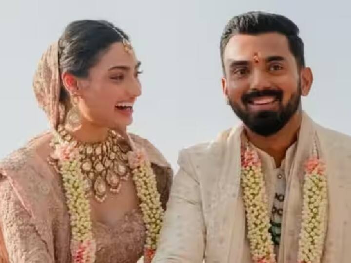 सलमान खान, अर्जुन कपूर आणि महेन्द्र सिंह धोनी यासारख्या दिग्गजांनी महागडी गिफ्ट दिले आहेत.