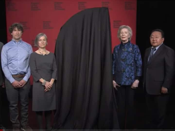 आधी रात को 90 सेकंड पर सेट की गई घड़ी यह बताती है कि इंसान के कामों की वजह से हमारा ग्रह विनाश के कितने करीब है.(फोटो- thebulletin.org/doomsday-clock)