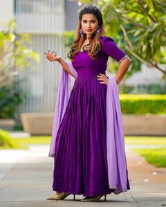 Inaya Sultana: గాల్లో తెలిపోతున్న 'బిగ్ బాస్' ఆడపులి ఇనయా