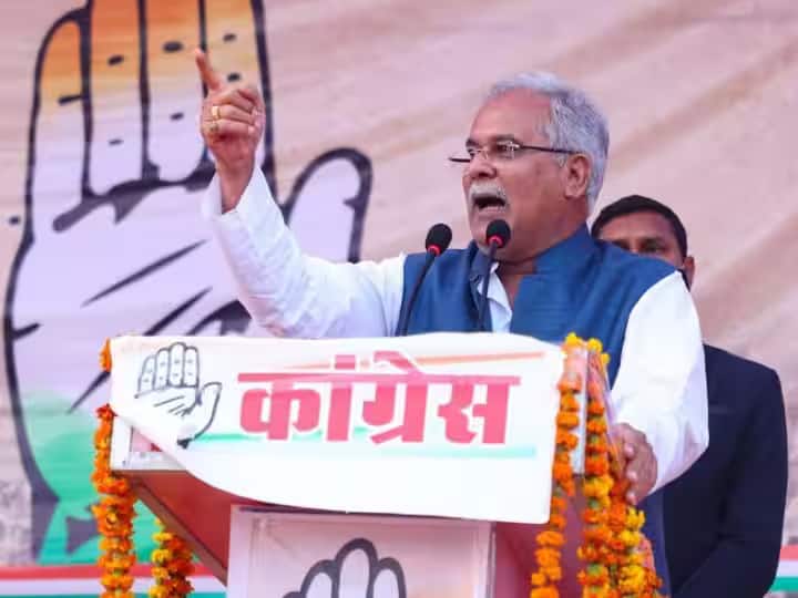 Chhattisgarh Politics: सीएम बघेल का बीजेपी पर पलटवार, बोले- यूपी में छत गिर जाती है तो इंजीनियर पर लग जाता है रासुका Chhattisgarh bhupesh baghel statement on UP Government pm modi amit shah and Yogi Adityanath about National Security Act Chhattisgarh Politics: सीएम बघेल का बीजेपी पर पलटवार, बोले- यूपी में छत गिर जाती है तो इंजीनियर पर लग जाता है रासुका