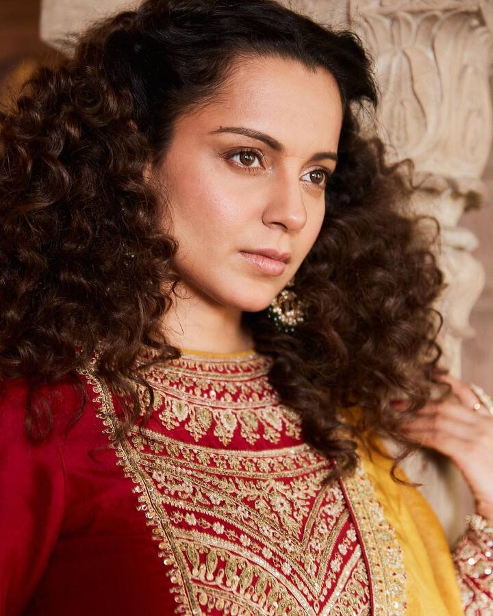 वहीं कंगना की मानें तो जब वो आदित्य के साथ ही तो एक्टर उन्हें काफी टॉर्चर करते थे. इसके बारे में बात करते हुए कंगना ने कहा था कि. ‘आदित्य उन्हें घर में नजरबंद रखते थे, उस वक्त उनके पास बचने के लिए पहली मंजिल की खिड़की से कूदने के अलावा कोई दूसरा ऑप्शन नहीं था.’ हालांकि आदित्य पंचोली ने हर बार कंगना के आरोपों का खंडन किया है.