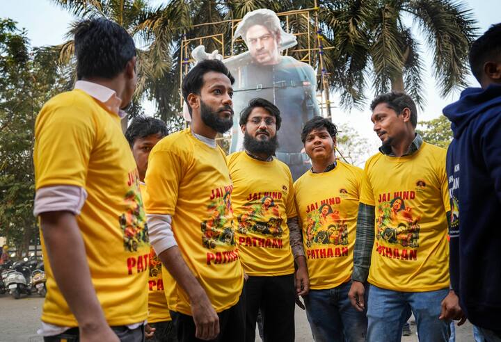 Fans came wearing T-shirts with pictures of Shahrukh Khan and Pathaan.
