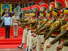 Republic Day 2023: दिल्ली सरकार के गणतंत्र दिवस समारोह में इस अदांज में नजर आए CM केजरीवाल, देखें- कार्यक्रम की तस्वीरें