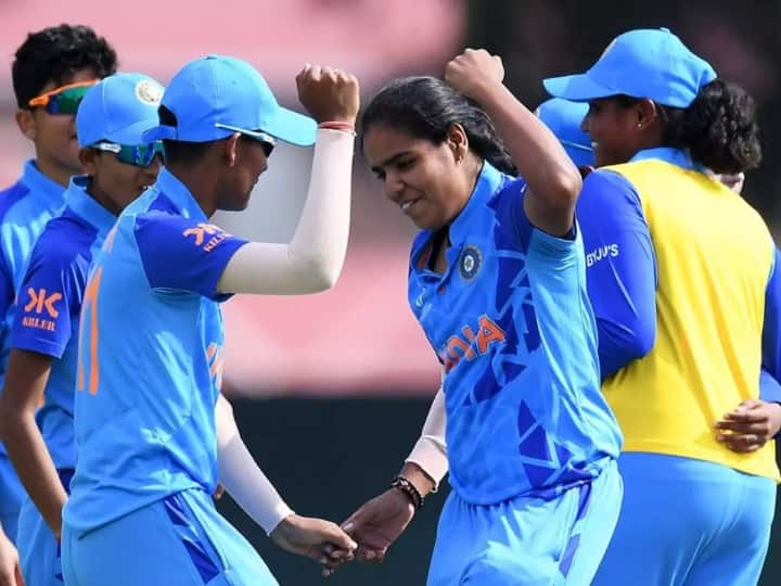 U19 Women T20 WC: टीम इंडिया के सामने सेमीफाइनल में न्यूजीलैंड की चुनौती, 27 जनवरी को होगी भिड़त India have qualified for the Semifinal in ICC U-19 women's T20 World Cup 2023 U19 Women T20 WC: टीम इंडिया के सामने सेमीफाइनल में न्यूजीलैंड की चुनौती, 27 जनवरी को होगी भिड़त