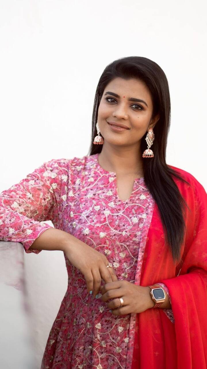 இந்த படத்தின் செய்தியாளர் சந்திப்பு நேற்று நடந்தது