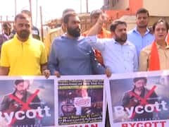 Vishwa Hindu Parishad Supporters Protest Against Release Of Shah Rukh Khan’s 'Pathaan' In Karnataka: Watch