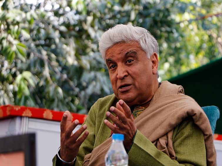 Don't Force Children To Love Poetry: Javed Akhtar Don't Force Children To Love Poetry: Javed Akhtar