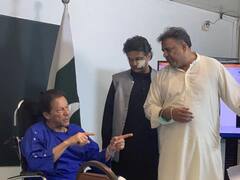 Fawad Chaudhary Arrested: पाकिस्तान सरकार पागल हो गई है. बौखलाए पीटीआई वालों ने PM शहबाज पर साधा निशाना