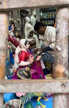 Vasant Panchami:મા સરસ્વતીનાપૂજનની ભવ્ય તૈયારી,મા શારદાના અનુપમ રૂપની જુઓ તસવીરો