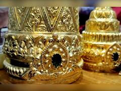 PHOTO : विठुराया-रुक्मिणी मातेच्या चरणी सर्वात मोठं दान