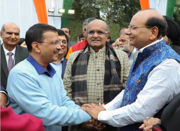 lg-vinai-saxena-asked-cm-arvind-kejriwal-to-come-and-see-him-with-his-ministers-in-weekly-meetings-ann 'ਪੂਰੀ ਕੈਬਨਿਟ ਅਤੇ 10 ਵਿਧਾਇਕਾਂ ਨਾਲ ਮਿਲਣ ਆ ਸਕਦੇ ਹੋ', ਦਿੱਲੀ ਦੇ ਉਪ ਰਾਜਪਾਲ ਨੇ CM ਅਰਵਿੰਦ ਕੇਜਰੀਵਾਲ ਨੂੰ ਦਿੱਤਾ ਸੱਦਾ