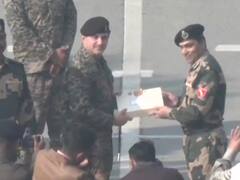 BSF Exchange Sweets With Pakistan, Bangladesh On Republic Day — IN PICS
