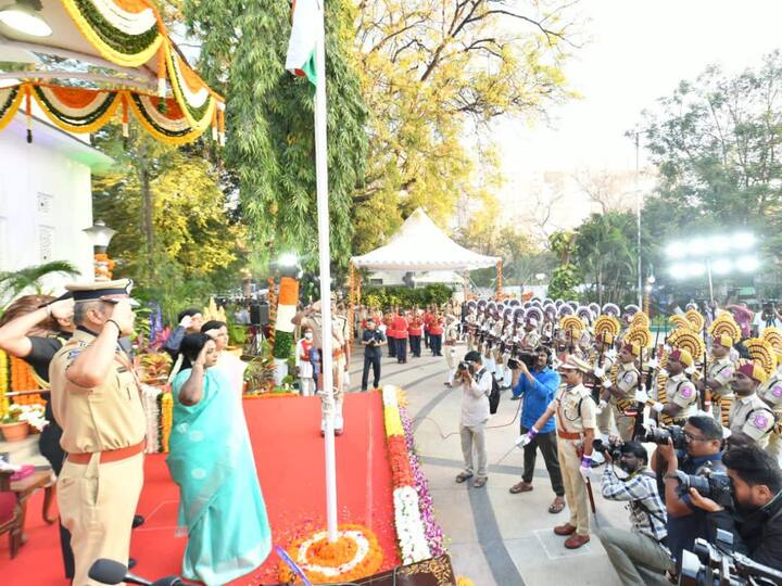 Telangana Governor Hoists National Flag At Raj Bhavan On Republic Day, CM KCR Stays Away Telangana Governor Hoists National Flag At Raj Bhavan On Republic Day, CM KCR Stays Away
