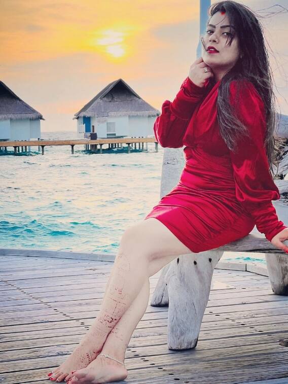 कितनी पढ़ी लिखी हैं भोजपुरी एक्ट्रेस निधि झा