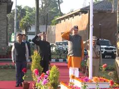Republic Day Celebration: सीएम पुष्कर सिंह धामी ने देहरादून में फहराया ध्वज, सभी प्रदेशवासियों को दी बधाई, देखिए- तस्वीरें