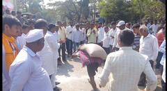 Sangli News : सांगली मार्केट यार्डमध्ये 50 किलो साखरेचं पोतं घेऊन 1 किमी धावण्याची अनोखी स्पर्धा