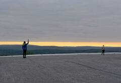 यहां एक साथ खाया जाता है सुबह का नाश्ता और रात का डिनर! समझिए आखिर ये कैसे हो सकता है?