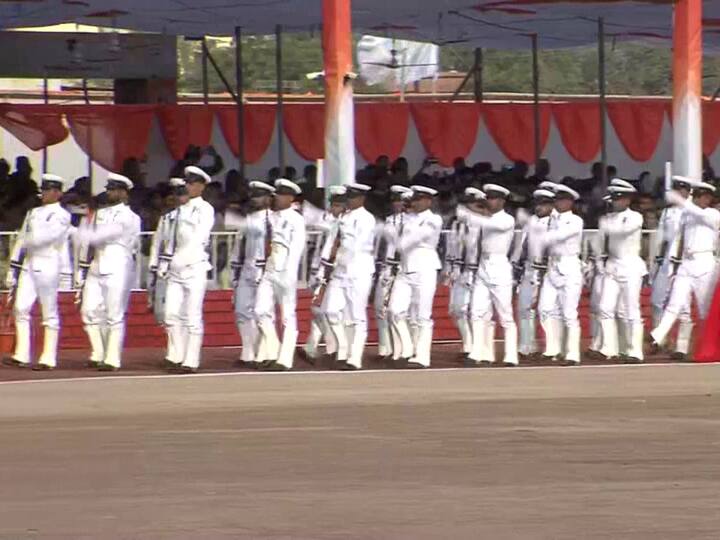Republic Day celebrations at Botad, Gujarat on Thursday, January 26, 2023. Gujarat Governor Acharya Devvrat unfurled the tricolour. (Source: ANI)