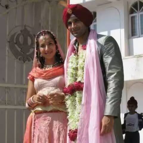 करण सिंह ग्रोवर ने पहली शादी टीवी एक्ट्रेस श्रद्धा निगम से 2008 में शादी की थी. लगातार होते झगड़ों के बाद दोनों ने 10 महीने में ही तलाक ले लिया था. (Photo- Instagram)