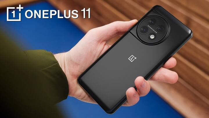 वनप्लस 7 फरवरी को दो नए स्मार्टफोन लॉन्च करेगी. इसमें पहला वनप्लस 11R है और दूसरा वनप्लस 11 5G. वनप्लस 11R 2 स्टोरेज ऑप्शन में लॉन्च हो सकता है जिसमें 8/128GB और 16/256GB है. वनप्लस 11 5जी में आपको 5000 एमएच की बैटरी मिलेगी जो 100 वॉट के फास्ट चार्जिंग को सपोर्ट करेगी.