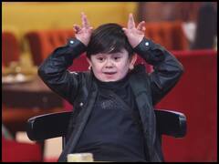 मन्नत के बाहर शाहरुख खान से मिलने पहुंचे 'बिग बॉस 16' फेम अब्दू रोजिक.... फैंस ने घेरा, देखें वीडियो