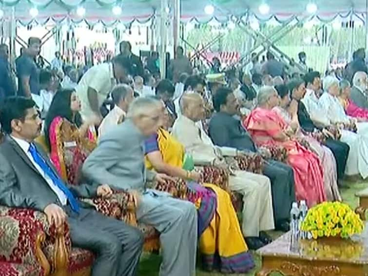 Republic Day 2023 Tea Party at Raj Bhavan Chief Minister Stalin Attends Governor Tea Party Raj Bhavan Tea Party: குடியரசு தினம்: ஆளுநர் அளிக்கும் தேநீர் விருந்து -  பங்கேற்ற முதலமைச்சர் ஸ்டாலின்! மோதலுக்கு முற்றுப்புள்ளியா?