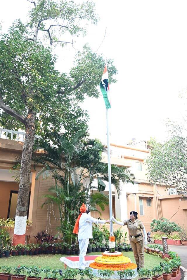 Republic Day 2023 India 26 January CM Eknath shinde 'Varsha' residence