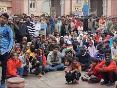 Republic Day 2023: टिकट नहीं मिले तो लोगों ने इस तरह देखी गणतंत्र दिवस की परेड, सामने आईं तस्वीरें