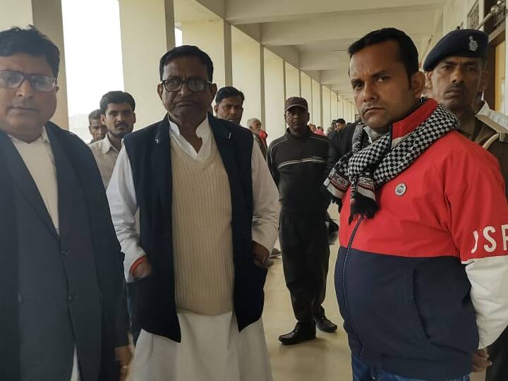 Gopalganj News: This BJP MLA Rampravesh Rai from Bihar had to surrender in the court, the court also imposed a fine, know the matter ann Gopalganj News: बिहार के इस BJP विधायक को कोर्ट में करना पड़ा सरेंडर, न्यायालय ने जुर्माना भी लगाया, जानें मामला