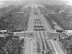 1950 से अबतक गणतंत्र के जश्न की बदलती रही तस्वीर, देखें कब कैसे भारत ने किया शक्ति प्रदर्शन