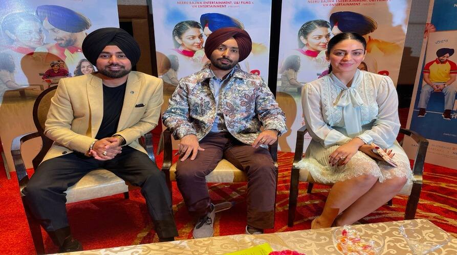 Satinder Sartaj: ਕਿਵੇਂ ਦੀ ਰਹੀ ਸਤਿੰਦਰ ਸਰਤਾਜ ਦੀ ਸੰਜੇ ਦੱਤ ਨਾਲ ਮੁਲਾਕਾਤ? ਨੀਰੂ ਬਾਜਵਾ ਨੇ ਵੀ ਦਿਲ ਖੋਲ੍ਹ ਕੇ ਦੱਸੀਆਂ ਗੱਲਾਂ punjabi singer satinder sartaj opens up on his meeting with bollywood actor sanjay dutt Satinder Sartaj: ਕਿਵੇਂ ਦੀ ਰਹੀ ਸਤਿੰਦਰ ਸਰਤਾਜ ਦੀ ਸੰਜੇ ਦੱਤ ਨਾਲ ਮੁਲਾਕਾਤ? ਨੀਰੂ ਬਾਜਵਾ ਨੇ ਵੀ ਦਿਲ ਖੋਲ੍ਹ ਕੇ ਦੱਸੀਆਂ ਗੱਲਾਂ