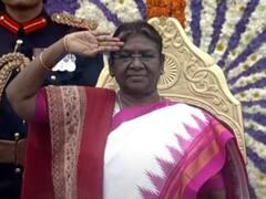 गुलाबी-सफेद साड़ी, ब्राउन कलर की शॉल... राष्ट्रपति मुर्मू ने खास दिन के लिए चुना ओडिशा सिल्क