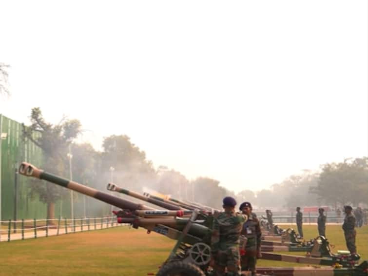 Republic Day 2023 105mm Indian Field Gun Used For 21 Gun Salute At Kartavya Path Replaces British Guns WATCH WATCH: 105mm Indian Field Guns Used For 21-Gun Salute At Kartavya Path, Replaces British-Era Guns