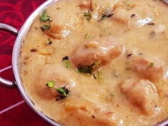 Singhade Ke Aate Ki Kadhi: व्रत करने के साथ-साथ डाइट को रखना है मेंटेन, तो बनाएं यह स्पेशल सिंघारे के आटे की रेसिपी