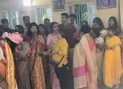 Saraswati Puja 2023: कोलकाता में पत्नी डोना संग मां शारदे का दर्शन करने पहुंचे सौरभ गांगुली, बेटी सना नहीं दिखीं साथ