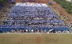 Pune News : अद्भूत आणि अद्वितीय! तब्बल 3700 विद्यार्थ्यांनी साकारली महापुरुषांची मानवी प्रतिकृती