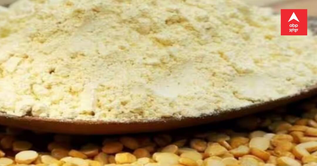 Besan Benefits: ਬੇਸਨ ਦੇ ਬੇਮਿਸਾਲ ਫਾਇਦੇ, ਜਾਣ ਕੇ ਹੋ ਜਾਓਗੇ ਹੈਰਾਨ, ਸ਼ੁਗਰ ਕੋਲੈਸਟ੍ਰੋਲ ਦਾ ਹੈ ਦੁਸ਼ਮਨ health-tips-besan-benefits-in-hindi-gram-flour-reduce-high-cholesterol-improve-diabetes Besan Benefits: ਬੇਸਨ ਦੇ ਬੇਮਿਸਾਲ ਫਾਇਦੇ, ਜਾਣ ਕੇ ਹੋ ਜਾਓਗੇ ਹੈਰਾਨ, ਸ਼ੁਗਰ ਕੋਲੈਸਟ੍ਰੋਲ ਦਾ ਹੈ ਦੁਸ਼ਮਨ