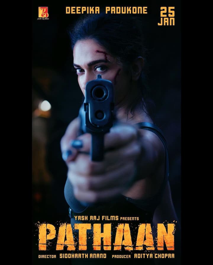 4- 'पठान' यशराज बैनर की तीसरी फिल्म बन गई है जिसने 50 करोड़ से ज्यादा की ओपनिंग हासिल की है. इससे पहले 'वॉर' 53.35 करोड़ और 'ठग्स ऑफ हिंदोस्तान' 52.25 करोड़ की ओपनिंग हासिल कर चुकी हैं.