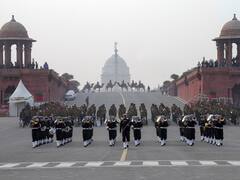 राष्ट्रपति द्रौपदी मुर्मू-पीएम मोदी समेत तमाम राजनेताओं ने दी बधाई, अखिलेश यादव बोले- ऐसे भारत का संकल्प लें जो...