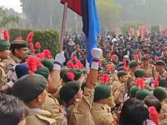 AMU में गणतंत्र दिवस समारोह के दौरान अचानक लगने लगे धार्मिक नारे, वीडियो वायरल