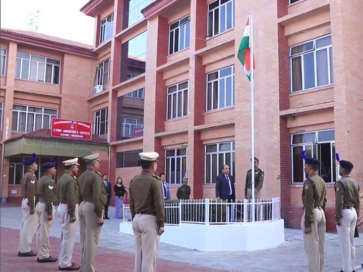 Mizoram CM Zoramthanga unfurls the Tricolour at CM Office in Aizwal. (Source: ANI)