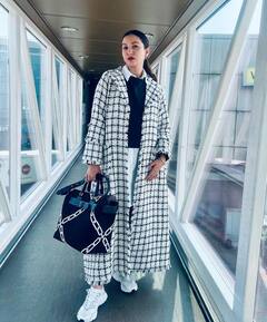 Gauahar Khan Airport Pics: एयरपोर्ट पर स्टाइलिश लुक में दिखीं मॉम टू बी गौहर खान, चेहरे पर दिखा प्रेग्नेंसी ग्लो
