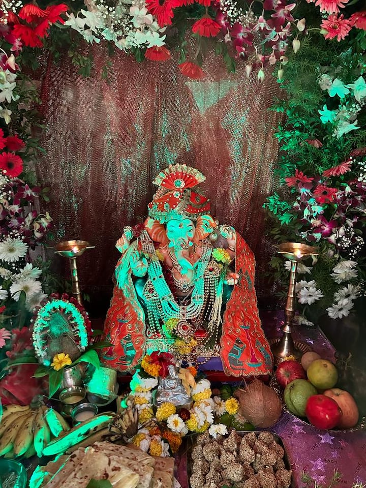 हिंदू दिनदर्शिकेनुसार माघ महिन्यातील शुक्ल पक्षातील चतुर्थी तिथीला गणेश चतुर्थी हा सण साजरा केला जातो.